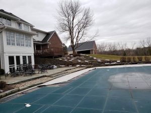 Mulch laying by Norwalk Seasonal - Des Moines, Iowa