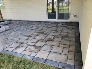 Stone Patio by Norwalk Seasonal - Des Moines, Iowa