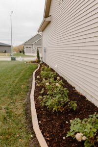 Plant and Mulch Garden Norwalk Seasonal - Des Moines, Iowa